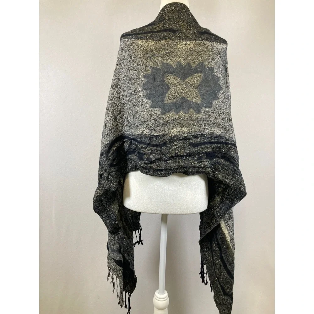 Bohemian Unbranded Women OS Black Gold Paisley Metallic‎ Shimmer Pashmina Shawl